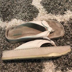 EARTH 🌍 Leather Strap Sandals
